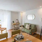 Cozy And Design In Center Lägenhet