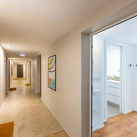 Cozy And Design In Center Porto