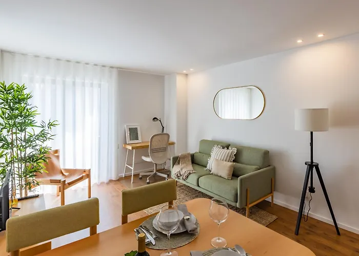 Cozy And Design In Center Apartman